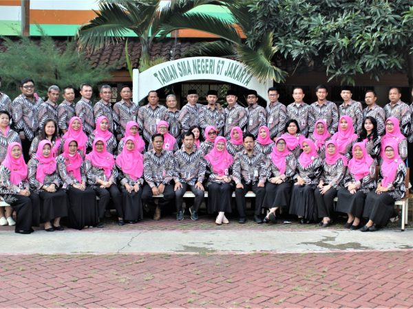 Keluarga Besar SMAN 67 Jakarta