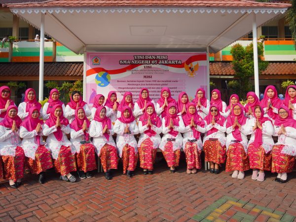 Foto Bersama Ibu-ibu