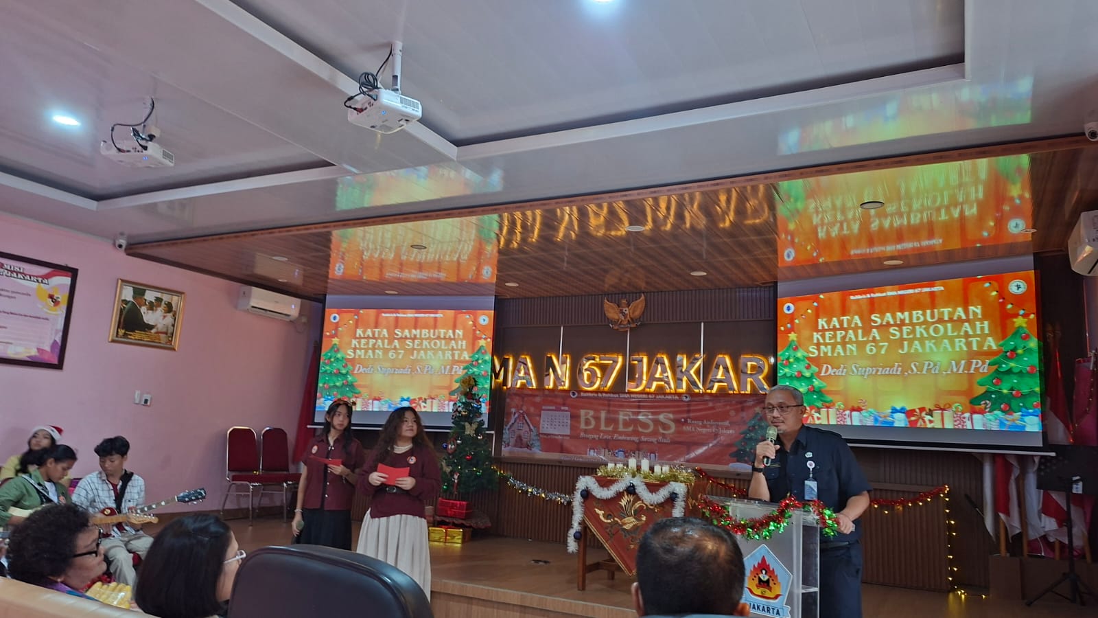 PERINGATAN NATAL BERSAMA MURID KATOLIK DAN KRISTEN